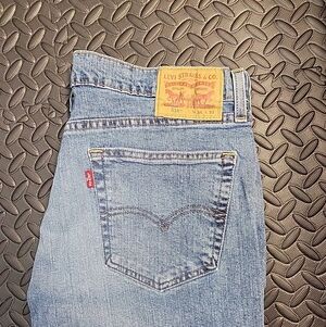 Levi's Classic Straight Men's Jeans in Light Blue